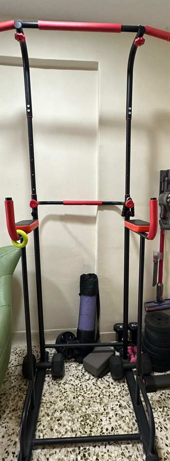 Pull-up Bar and Dip - Workout Station